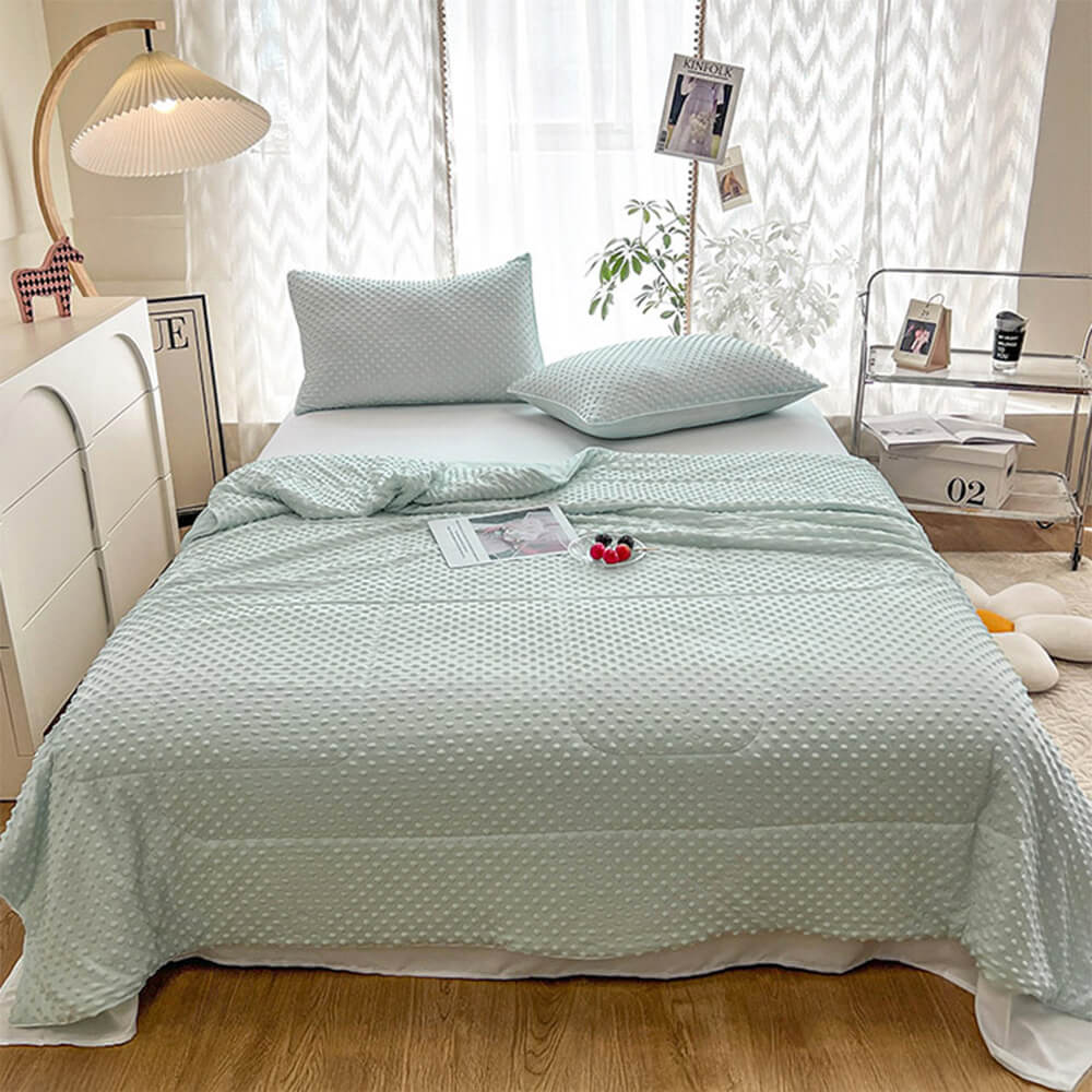 Ultra-Soft Cooling Bubble Dot Filled Home Throw Blanket for Pets and Human