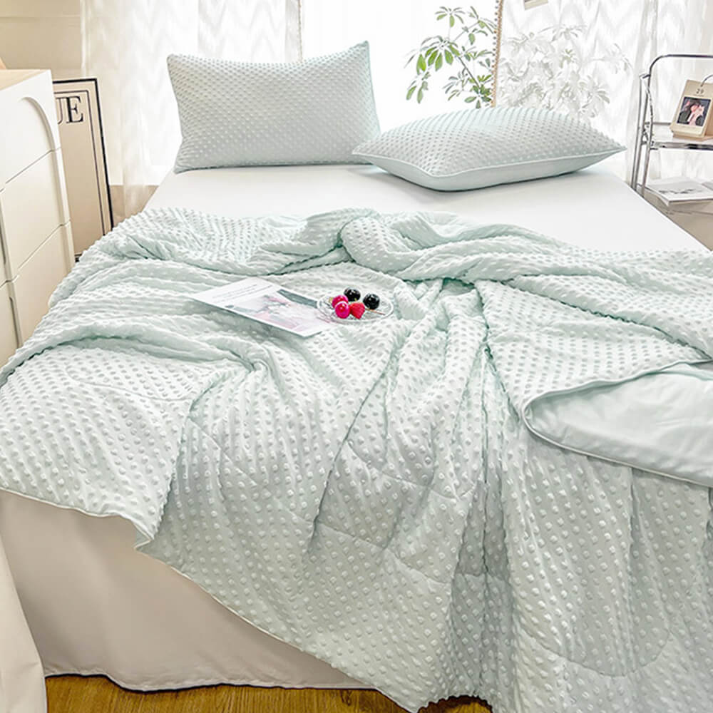 Ultra-Soft Cooling Bubble Dot Filled Home Throw Blanket for Pets and Human