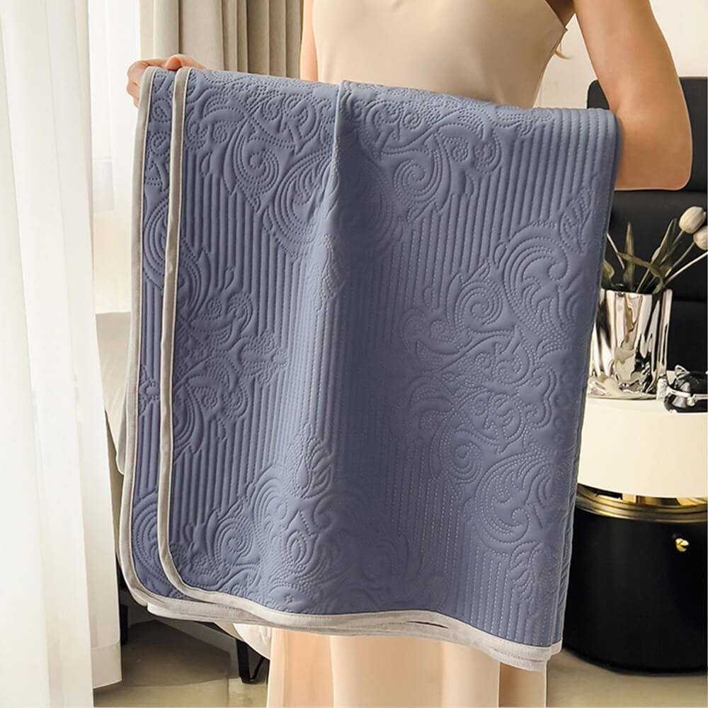 European Style Lightweight Breathable Cooling Throw Blanket for People & Pets