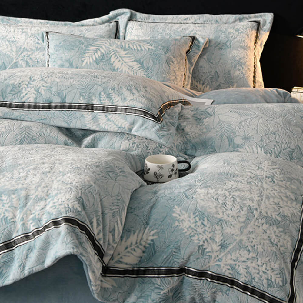 Juego de cama de camarera de terciopelo de terciopelo recortado floral estereoscópico suave y estereoscópico premium