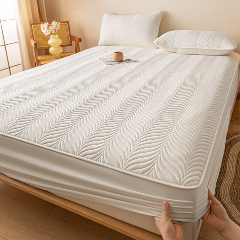 Pet-Friendly Waterproof Quilted Fitted Sheet Mattress Cover