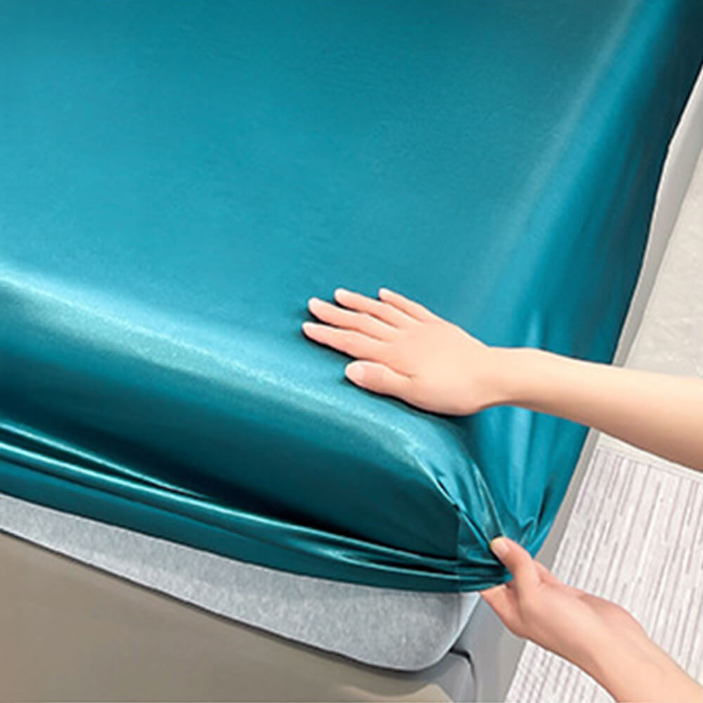 Pet-Friendly & Fur-Resistant Waterproof Satin Fitted Sheet Mattress Protector
