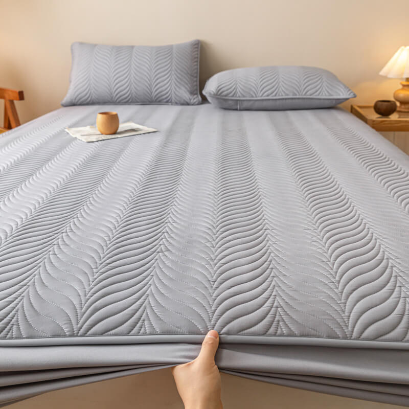 Pet-Friendly Waterproof Quilted Fitted Sheet Mattress Cover