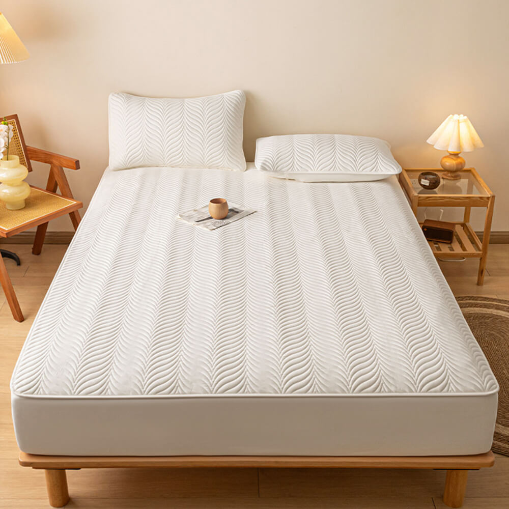 Pet-Friendly Waterproof Quilted Fitted Sheet Mattress Cover