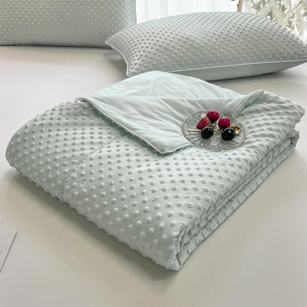 Ultra-Soft Cooling Bubble Dot Filled Home Throw Blanket for Pets and Human